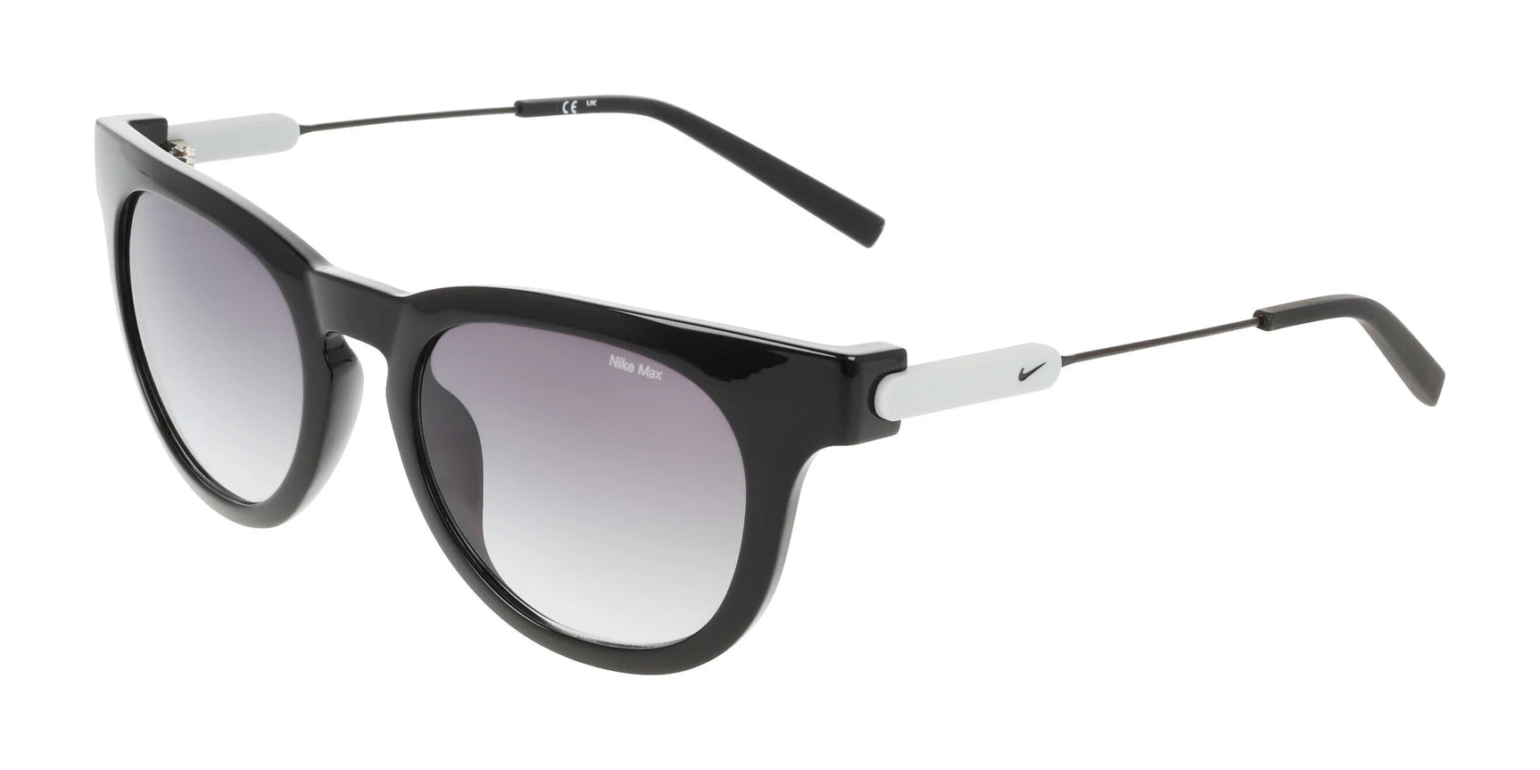 Nike ESSENCE TREND IF1056X Sunglasses Black / Grey Gradient Nike ESSENCE TREND IF1056X Sunglasses Black / Grey Gradient