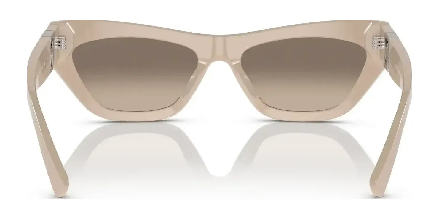 Ralph Lauren THE KIERA RL8218U Sunglasses | Size 55 Ralph Lauren THE KIERA RL8218U Sunglasses | Size 55