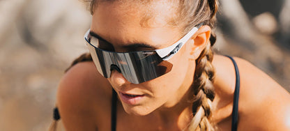 Tifosi Optics Rail Sunglasses White / Black Interchange