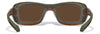 Wiley X WAVE Sunglasses / Gloss Black / CAPTIVATE™ Polarized Grey